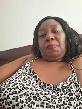 Snapshot of Lucylin12 chatting on July 2026 04:25:02 PM Lucylin12 online show from July 2026 04:25:02 PM