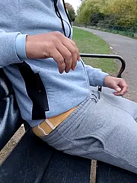 Snapshot of AlexDavid007 chatting on October 2025 04:19:01 PM AlexDavid007 online show from October 2025 04:19:01 PM