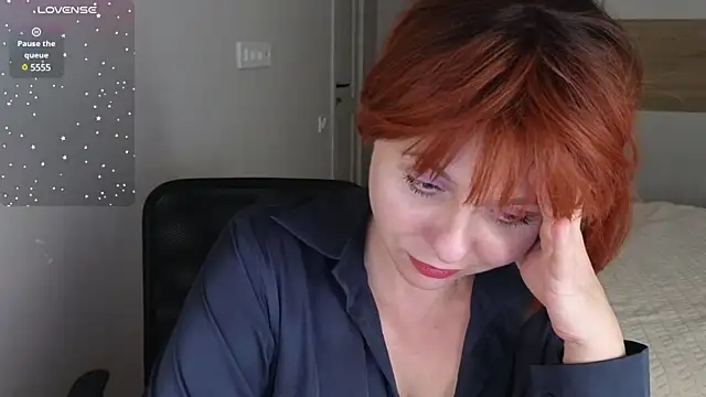 Snapshot of Gray_swann chatting on January 2025 09:52:02 PM Gray swann online show from January 2025 09:52:02 PM