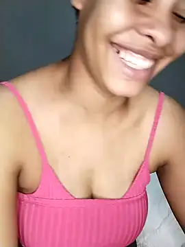 Snapshot of Su_Duarte_1 chatting on February 2025 02:37:01 AM Su Duarte 1 online show from February 2025 02:37:01 AM