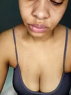 Snapshot of Su_Duarte_1 chatting on February 2025 12:43:02 AM Su Duarte 1 online show from February 2025 12:43:02 AM