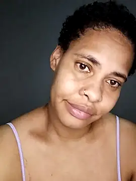 Snapshot of Su_Duarte_1 chatting on February 2025 03:52:02 AM Su Duarte 1 online show from February 2025 03:52:02 AM