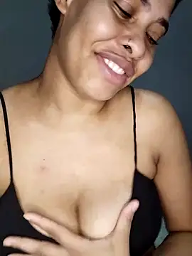 Snapshot of Su_Duarte_1 chatting on March 2025 01:43:01 AM Su Duarte 1 online show from March 2025 01:43:01 AM