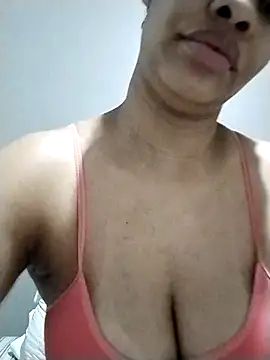 Snapshot of Su_Duarte_1 chatting on March 2025 01:34:02 AM Su Duarte 1 online show from March 2025 01:34:02 AM