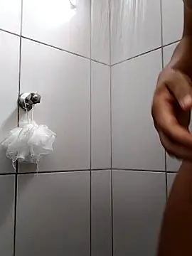 Snapshot of Su_Duarte_1 chatting on March 2025 06:33:01 PM Su Duarte 1 online show from March 2025 06:33:01 PM