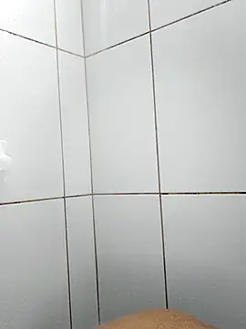 Snapshot of Su_Duarte_1 chatting on March 2025 06:12:02 PM Su Duarte 1 online show from March 2025 06:12:02 PM