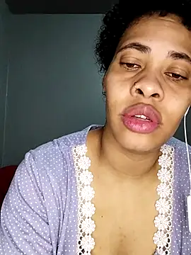 Snapshot of Su_Duarte_1 chatting on September 2025 01:06:02 AM Su Duarte 1 online show from September 2025 01:06:02 AM