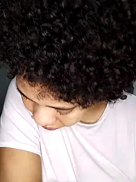 Snapshot of Su_Duarte_1 chatting on October 2025 02:10:01 AM Su Duarte 1 online show from October 2025 02:10:01 AM