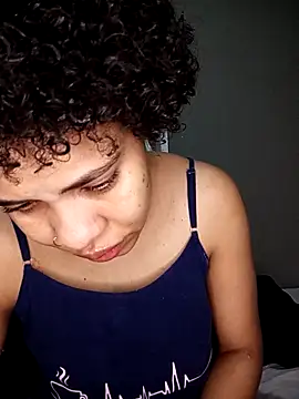 Snapshot of Su_Duarte_1 chatting on November 2025 09:25:02 PM Su Duarte 1 online show from November 2025 09:25:02 PM