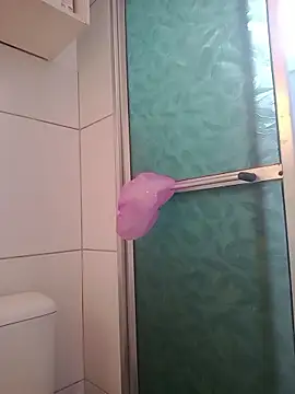 Snapshot of Su_Duarte_1 chatting on January 2026 09:05:02 PM Su Duarte 1 online show from January 2026 09:05:02 PM