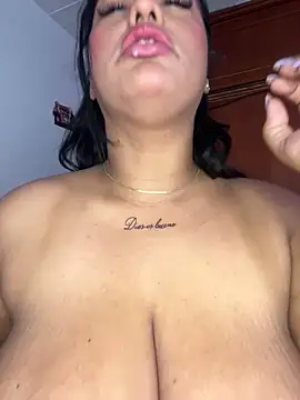 Snapshot of KorinaKovaa chatting on March 2025 07:40:01 PM KorinaKovaa online show from March 2025 07:40:01 PM