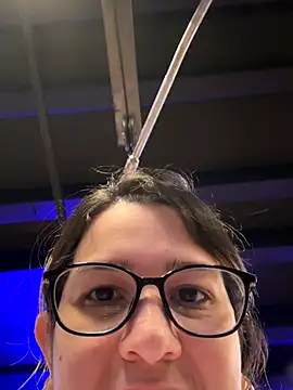 amooraaamoon online show from November 2025 01:33:02 PM