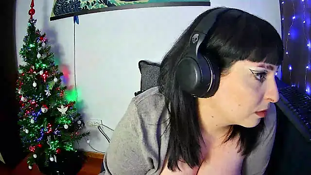 EmmaKrosss online show from December 2024 03:06:01 PM