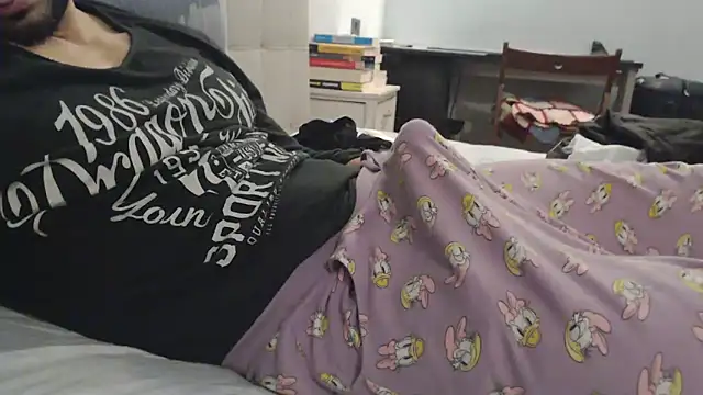 Snapshot of -theshyguy92- chatting on December 2024 11:37:01 PM -theshyguy92- online show from December 2024 11:37:01 PM