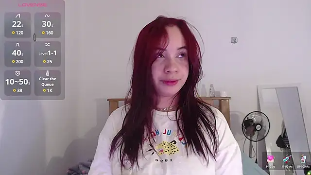 Snapshot of _Camilla_Castellar chatting on January 2025 08:57:02 PM Camilla Castellar online show from January 2025 08:57:02 PM