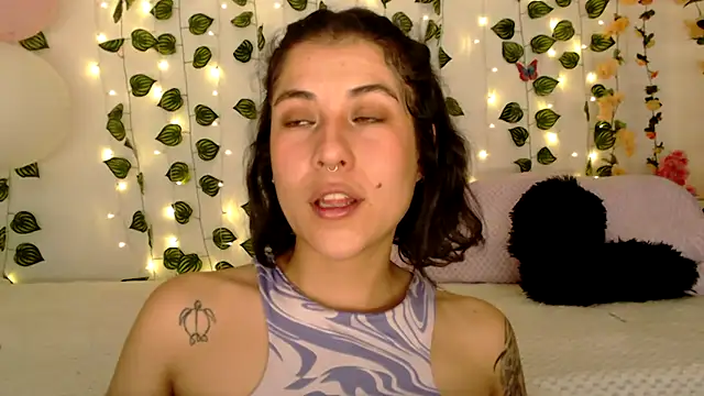 Snapshot of Hellen_dumont chatting on September 2025 12:23:02 AM Hellen dumont online show from September 2025 12:23:02 AM