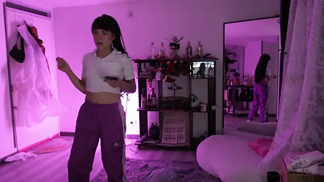 Hellen dumont online show from December 2025 01:45:01 AM