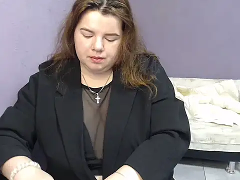 so shy online show from October 2025 05:52:01 AM