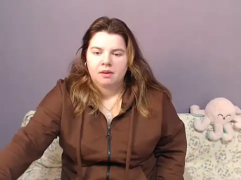 so shy online show from December 2025 07:36:01 AM