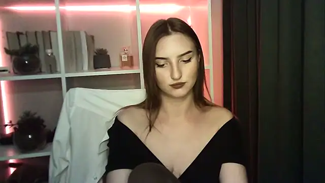 X Alisa online show from September 2025 06:43:02 PM