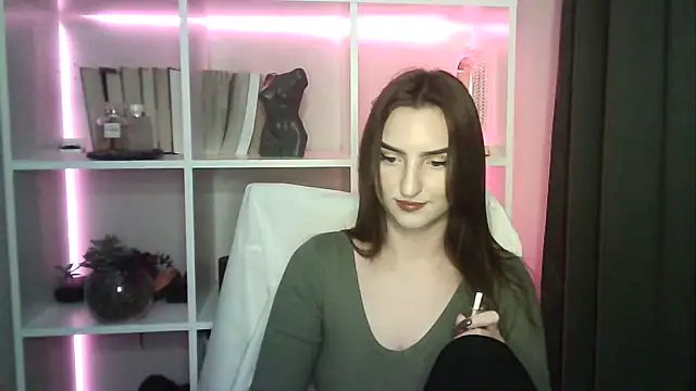 X Alisa online show from November 2025 07:10:01 PM