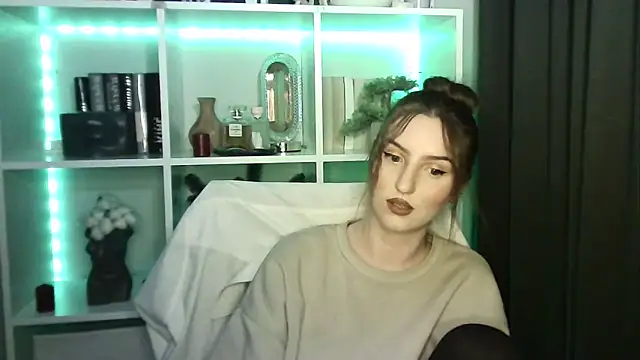 X Alisa online show from January 2026 07:29:01 PM