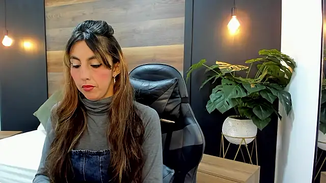 candy summer28 online show from January 2026 12:07:01 PM