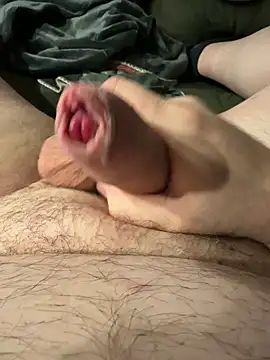 Snapshot of henes188 chatting on March 2026 09:43:02 PM henes188 online show from March 2026 09:43:02 PM