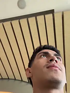 Snapshot of WildLogan chatting on February 2026 08:05:01 PM WildLogan online show from February 2026 08:05:01 PM