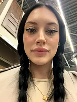 Melissa crazy online show from December 2025 03:10:01 PM