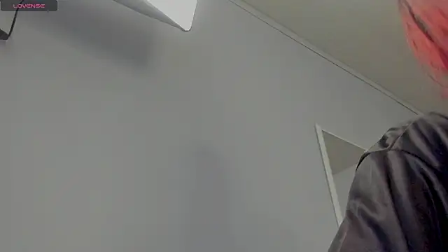 Snapshot of ScarletGV chatting on March 2025 05:24:02 AM ScarletGV online show from March 2025 05:24:02 AM