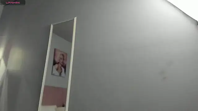 ScarletGV online show from February 2026 05:41:02 AM