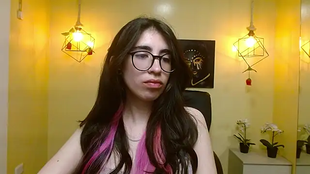 LenaRoses online show from March 2025 06:29:01 PM