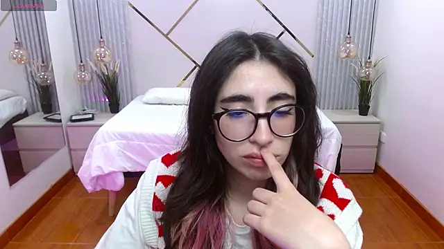 LenaRoses online show from September 2025 08:41:01 PM