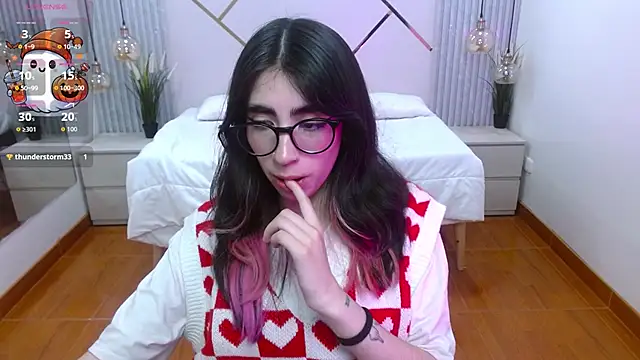 LenaRoses online show from October 2025 08:18:01 PM