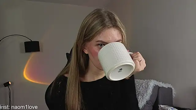 Snapshot of Naomi_Girly chatting on September 2025 04:24:01 AM Naomi Girly online show from September 2025 04:24:01 AM