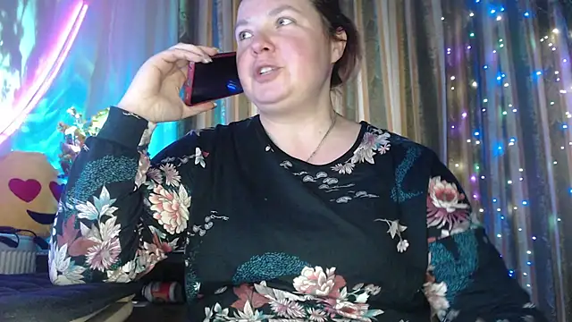 amorelara online show from July 2026 12:08:01 PM