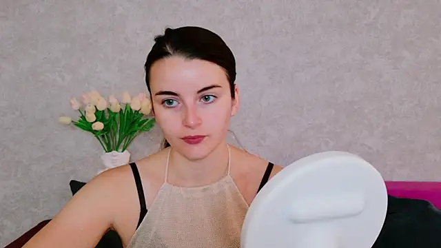 Miss Arwen online show from September 2025 02:57:01 AM