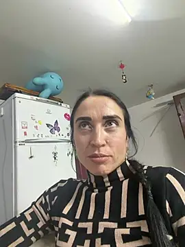 Mona da online show from April 2026 11:44:01 PM