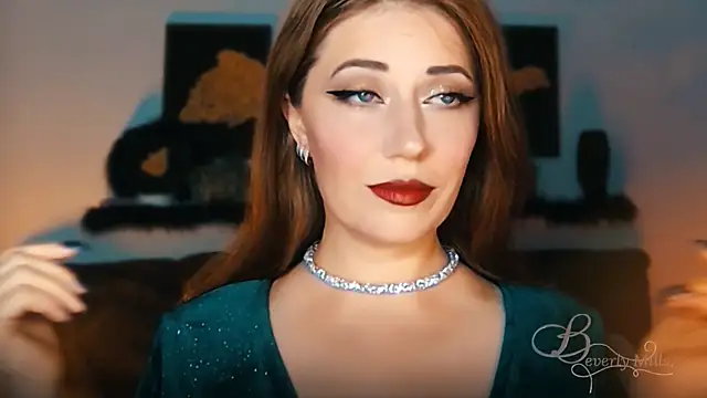 MissBeverlyMills online show from September 2025 08:00:02 PM