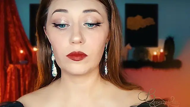 MissBeverlyMills online show from October 2025 09:26:02 PM