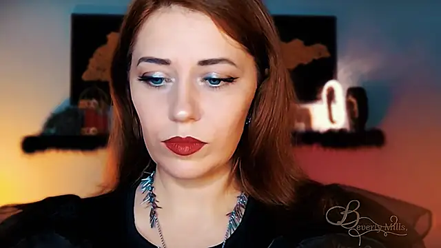 MissBeverlyMills online show from November 2025 03:12:01 AM