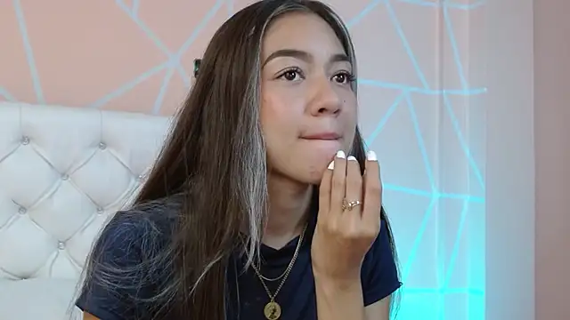 Snapshot of hantonella_ chatting on October 2025 09:23:02 PM hantonella  online show from October 2025 09:23:02 PM