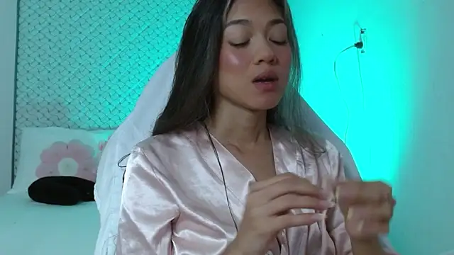 hantonella  online show from April 2026 03:23:01 PM