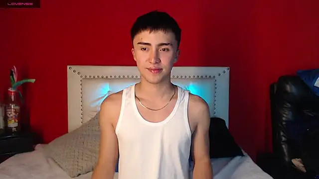 santi-fabulous online show from December 2024 01:37:02 AM