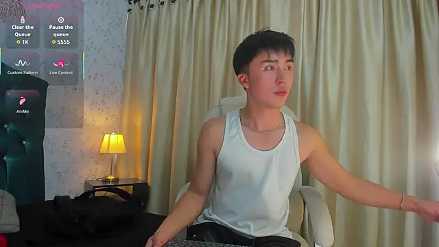 santi-fabulous online show from September 2025 09:53:01 PM