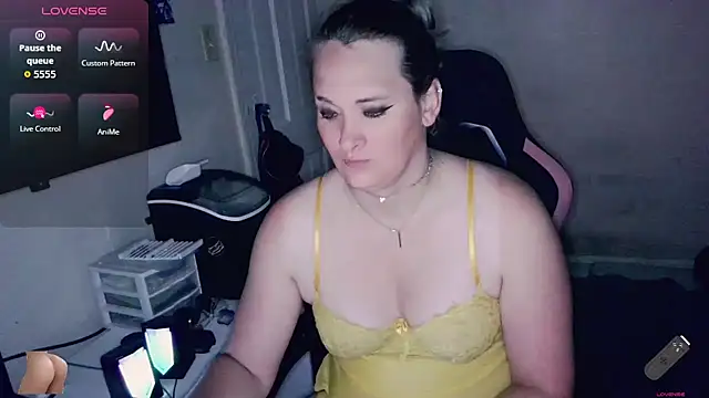 Snapshot of sweetmorgan1 chatting on June 2026 01:16:01 AM sweetmorgan1 online show from June 2026 01:16:01 AM