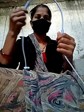 Snapshot of Anushka_Ji chatting on February 2025 04:04:01 AM Anushka Ji online show from February 2025 04:04:01 AM