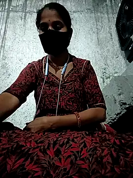 Snapshot of Anushka_Ji chatting on February 2026 04:43:02 PM Anushka Ji online show from February 2026 04:43:02 PM