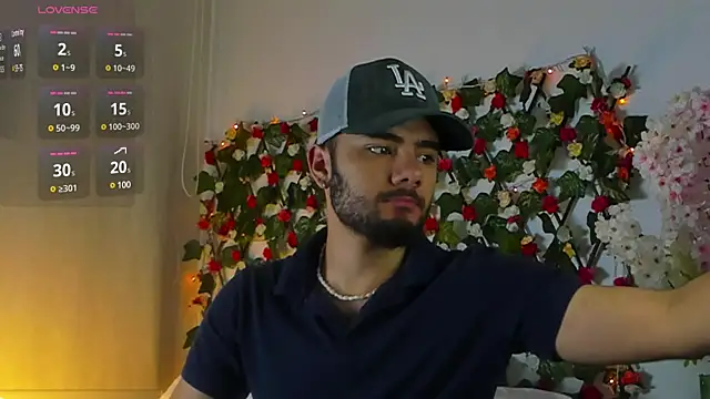 Snapshot of caprywilliams chatting on December 2024 12:56:02 PM caprywilliams online show from December 2024 12:56:02 PM